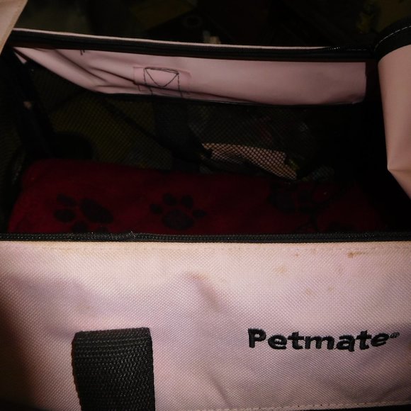 Pet Carry Case - Picture 3 of 3